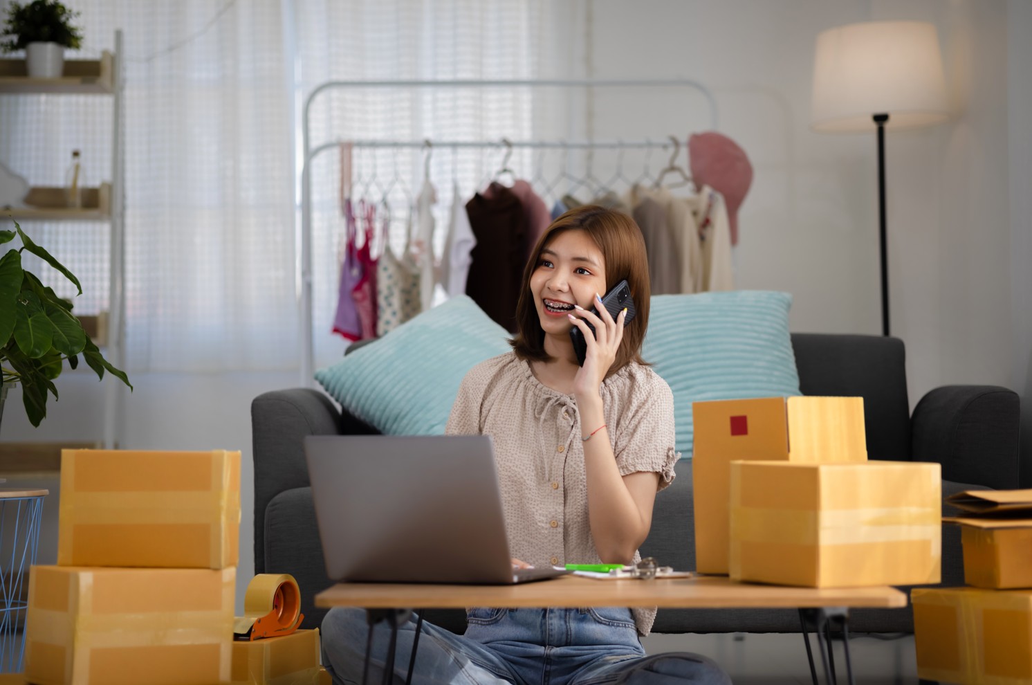 jualan di marketplace saja tidak cukup